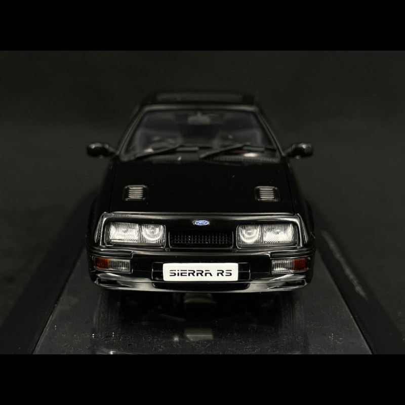 Ford Sierra RS Cosworth 1986 Black 1/43 Autoart 52861