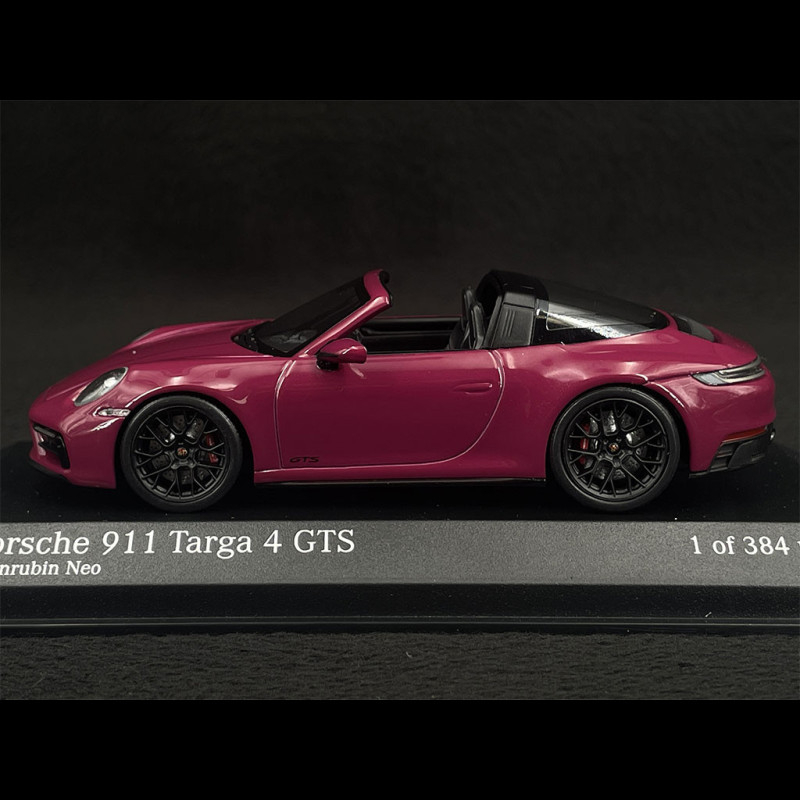 MINICHAMPS - Voiture de 2021 couleur rouge - PORSCHE 911 Targa 4 GTS - 1/18
