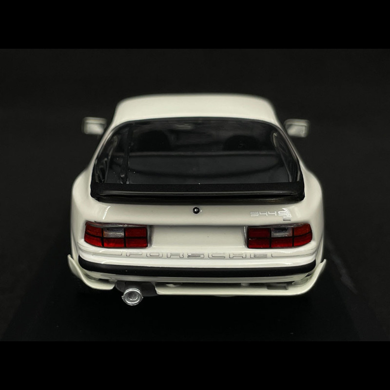 Porsche 597 Jagdwagen white (Maxichamps)1:43