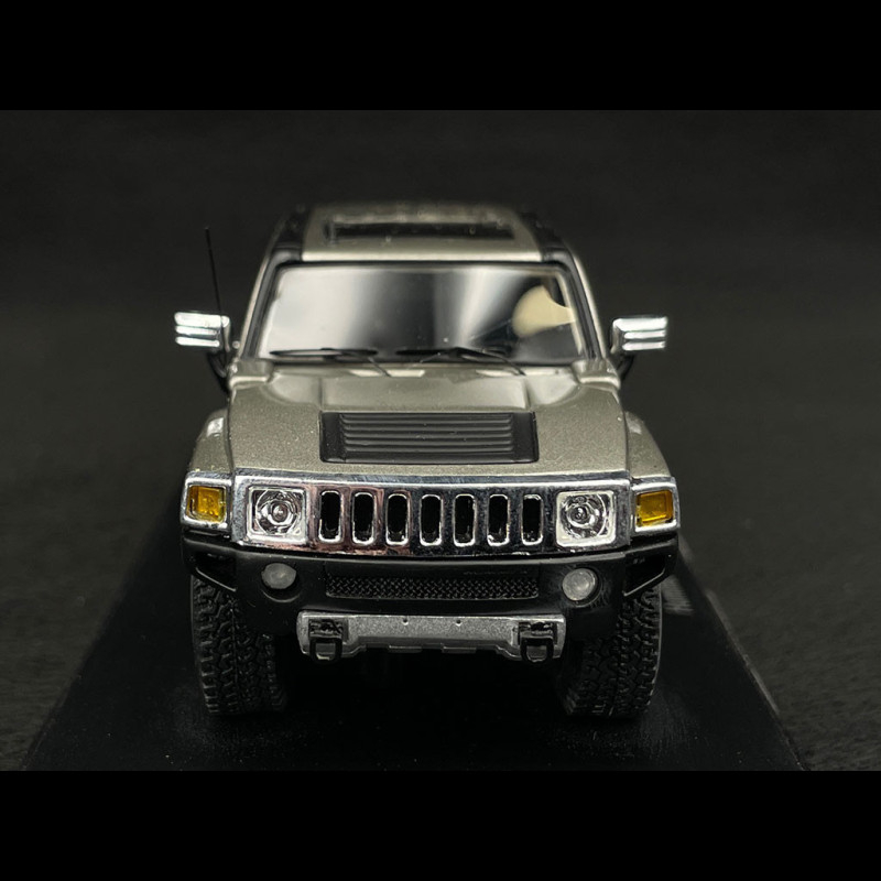 Hummer H3T 2008 Silver grey 1/43 Spark S0868