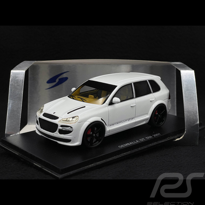 Porsche Cayenne Gemballa GT550 Aero 3 2007 Blanc 1/43 Spark S0727