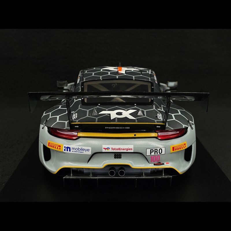 Miniature Spark Porsche 911 GT3 Toksport 2022 – 1/18 – Blanche – Neuve Sous Boîte