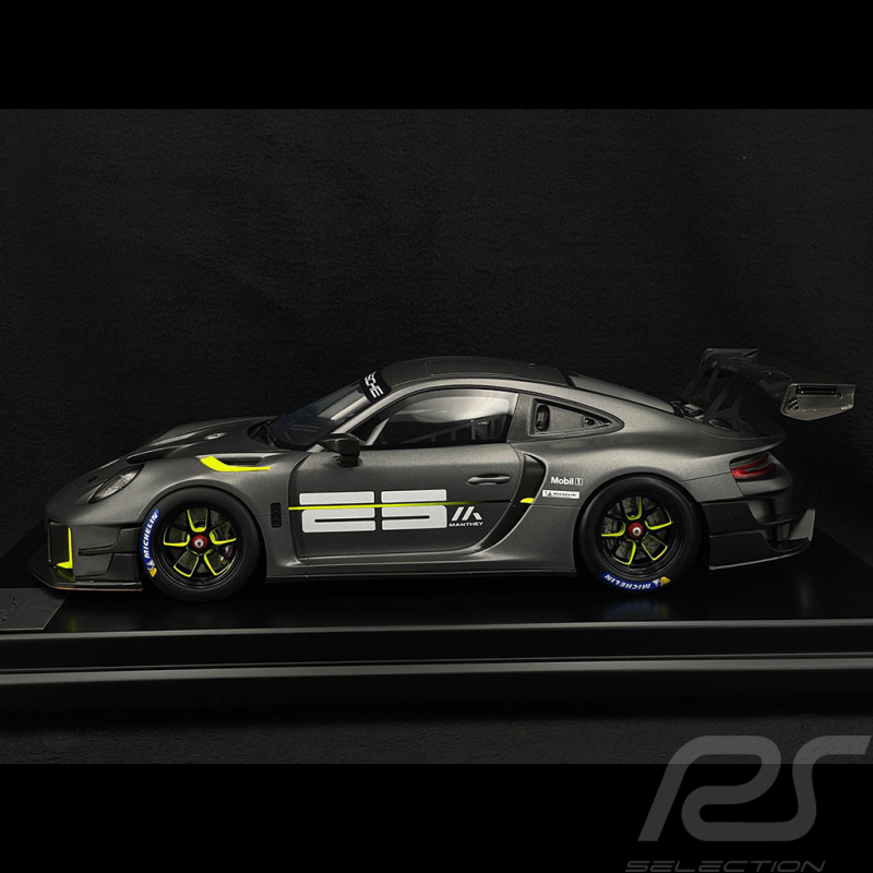 Porsche 911 GT2 RS Clubsport 25 Type 991.2 2022 Mattgrau / Grello touch 1/12 Spark WAP0231510PGT2