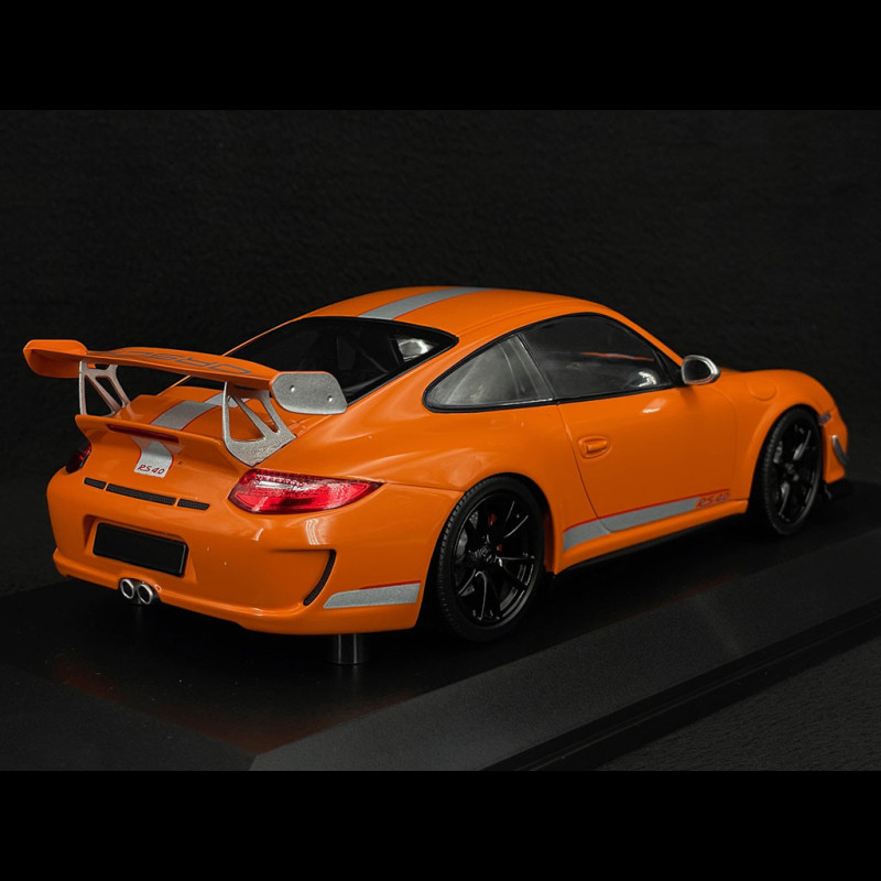 Porsche 911 GT3 RS 4.0 Type 997 2011 Orange 1/18 Minichamps 155062224