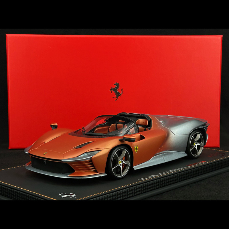 Ferrari Daytona SP3 Icona 2022 Open roof Titaniumgrau / Orange 1