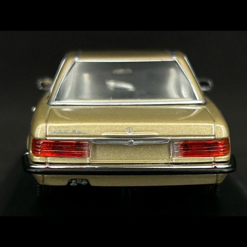 571197_7