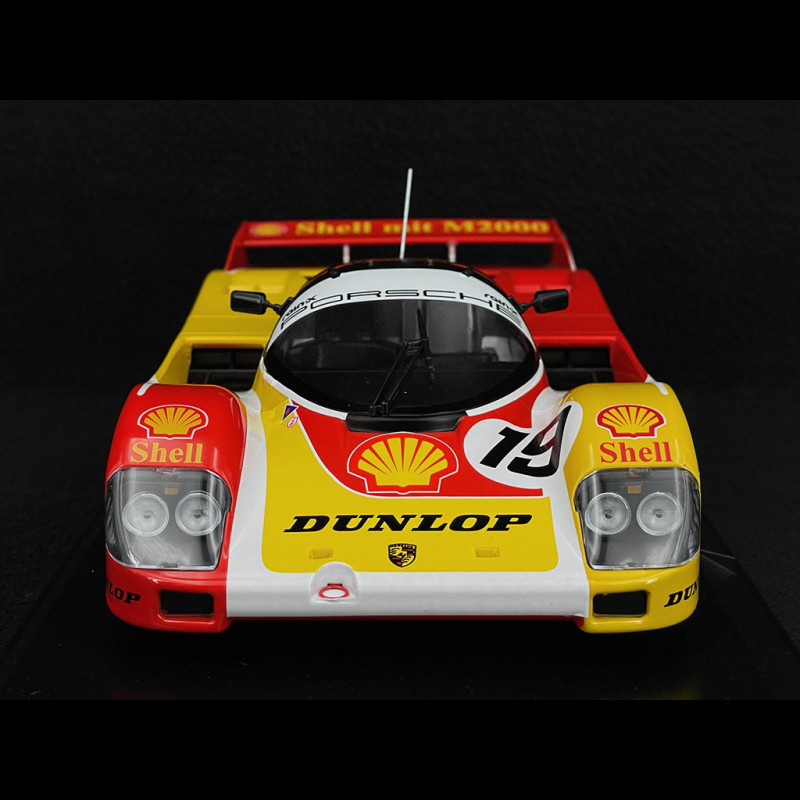 Porsche 962C Nr 19 Platz 6. 24h Le Mans 1988 Porsche AG Shell 1/18 ...