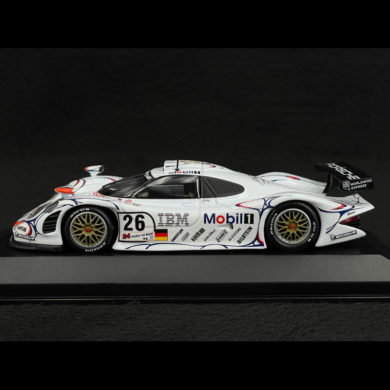 porsche-911-gt1-ndeg-26-winner