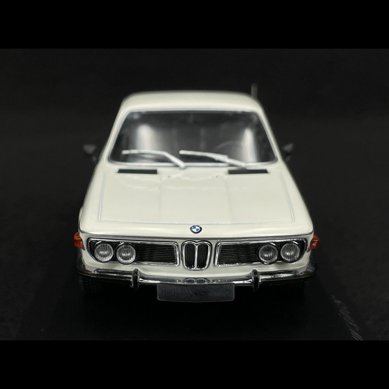 BMW 3.0 CS orange (Minichamps) 1/43e