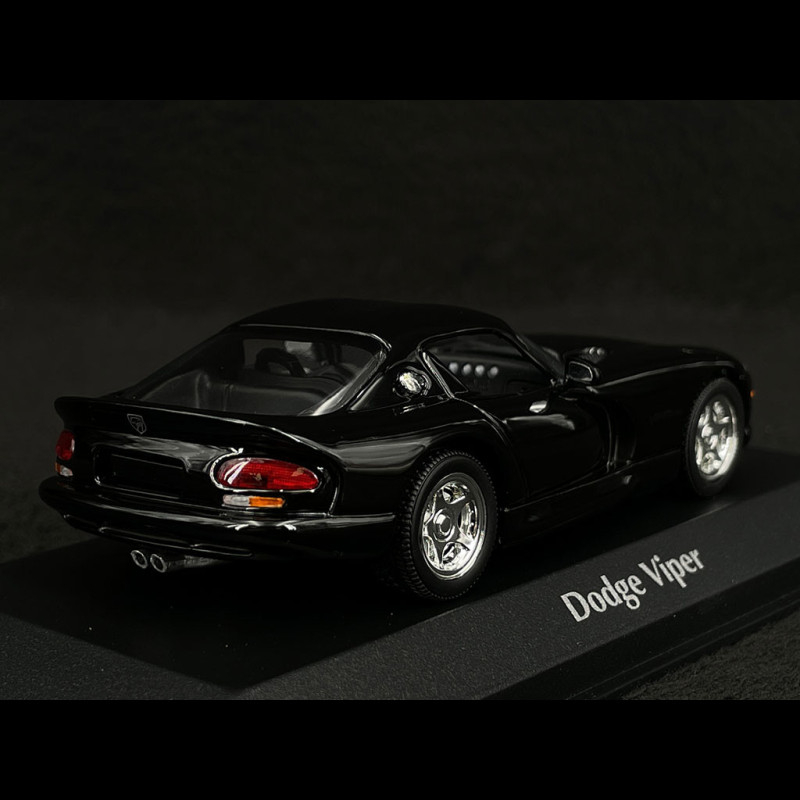 Dodge Viper Cabriolet - Voiture miniature à l'échelle 1:43 Dodge Viper Cabriolet - Voiture miniature à l'échelle 1:43