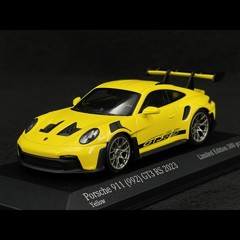 Porsche 911 GT3 RS Type 992 2023 Racing Gelb 1/43 Minichamps 413062106