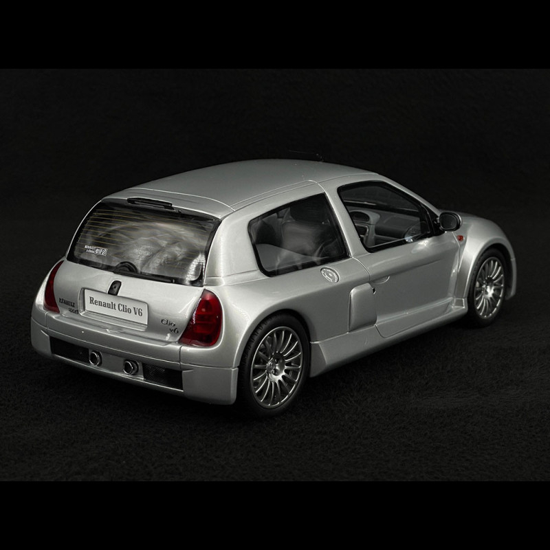 ESTE RENAULT CLIO V6 PHASE 1 DE 2001 COM 22.000 KM FOI VENDIDO EM