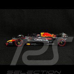 Max Verstappen Red Bull Racing RB19 n° 1 World Championship Winner 2023 1/18 Minichamps 110230101