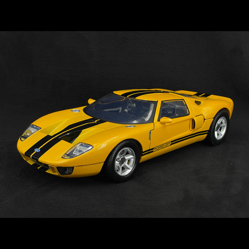 Ford GT40 GT Concept 1/12 échelle Par Motor Max - Jaune Avec Bandes Noires