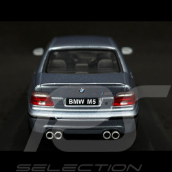 BMW M5 E39 2000 Silber Wasserblau 1/43 Solido S4310503