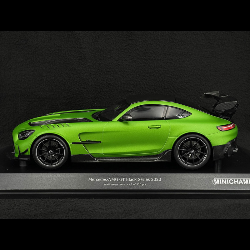 Voiture miniature MERCEDES-AMG GT BLACK SERIES - 2021 MATT GREEN METALLIC Minichamps 1:18 Metallmodell mit zu öffnenden Hauben und Türen! sur