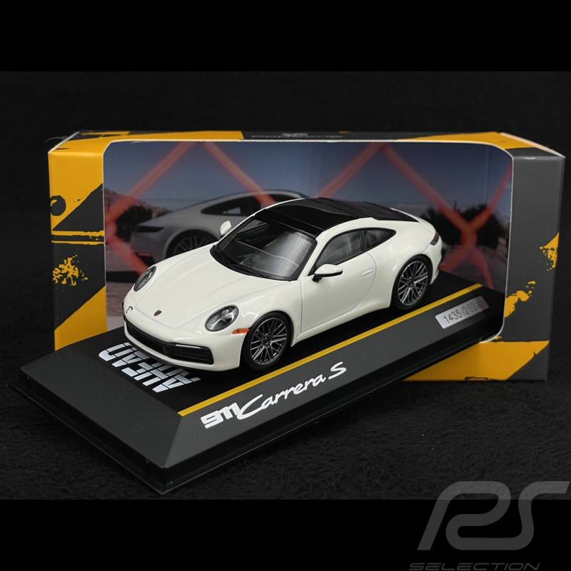 Porsche 911 Carrera S AHEAD Typ 992 2022 Weiß / Schwarz 1/43 Minichamps WAP0200410SKAE
