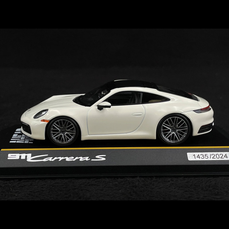 Porsche 911 Carrera S Type 992 2022 White / Black 1/43 Minichamps