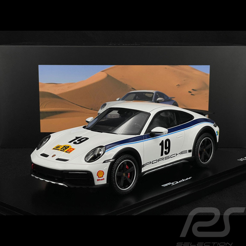 Porsche 911 Dakar Type 992 n°19 Rallye Safari 1974 Tribute 2023 Weiß / Blau 1/18 Spark WAP0210040PDKK