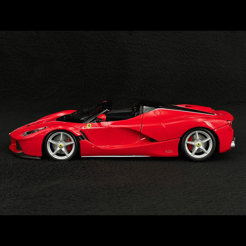 Ferrari LaFerrari Aperta 2016 Red 1/24 Bburago 26022
