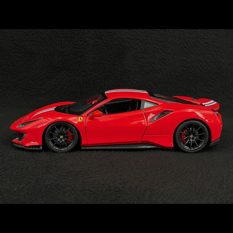 Bburago Ferrari 488 Pista 1/24 - Voiture Miniature Rouge Officielle, Parfaite Pour Les Passionnés De Sportives Italiennes
