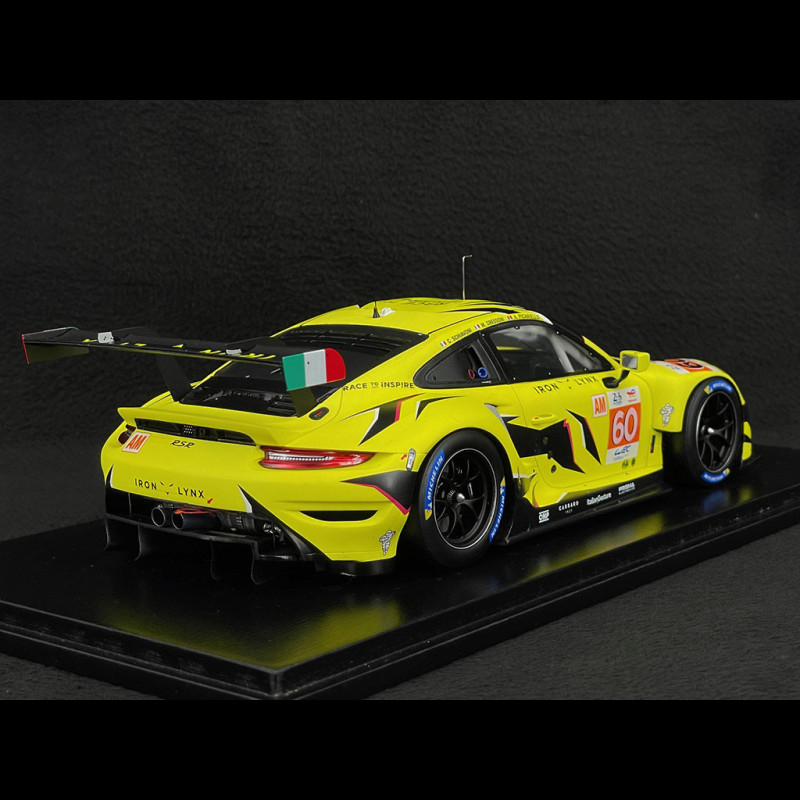 スパーク　1/18 porsche911 rsr-19 iron lynx Porsche 911 RSR-19 Type 991 n° 60 Iron Lynx 24h Le Mans 2023