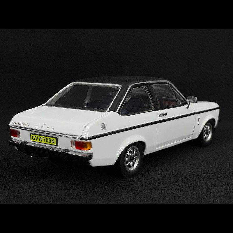 1/43 IXO FORD Escort MK3 RS Turbo 1984 Blanc Voiture de Collection