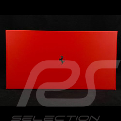 Ferrari Purosangue Toit Carbone 2023 Rouge Rosso Corsa 322 / Noir 1/18 Avec vitrine P18219BCF