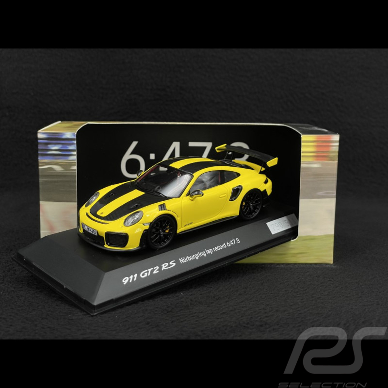 Porsche 911 GT2 RS typ 991 Nürburgring Rundenrekord 2017 gelb / schwarz 1/43 Spark WAX02026473