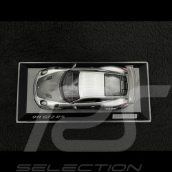 Porsche 911 GT2 RS typ 991 silber / schwarz 1/43 Spark WAP0201510J