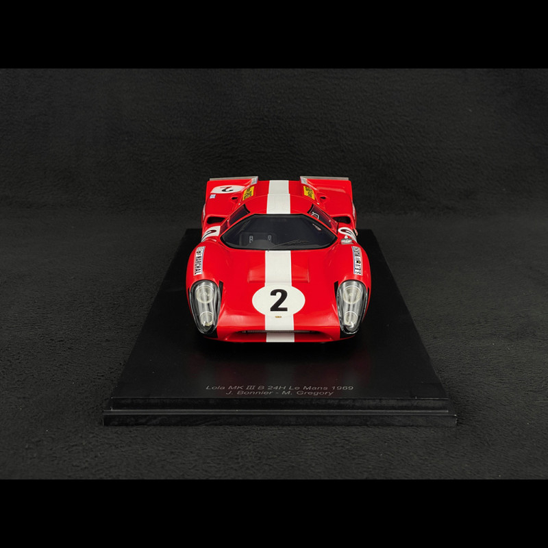 Lola T70 Mk3B n° 2 24h Le Mans 1969 1/18 Spark 18S253