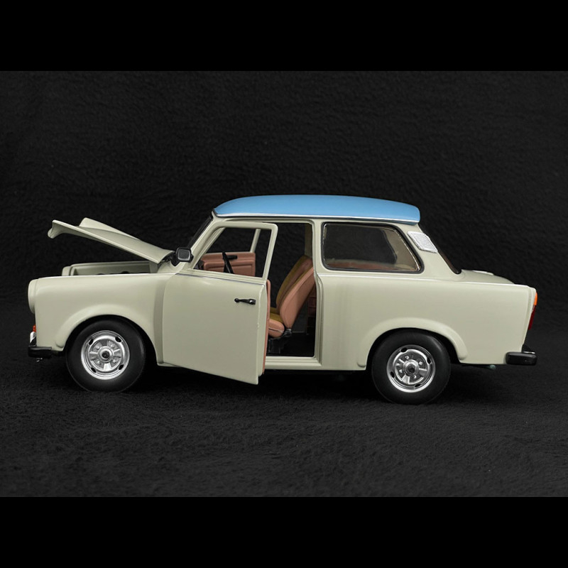 Modèle Réduit 1:18 Sunstar Trabant 601 - Année 1964 - Vert Et Blanc - Référence SS4289 - Neuf