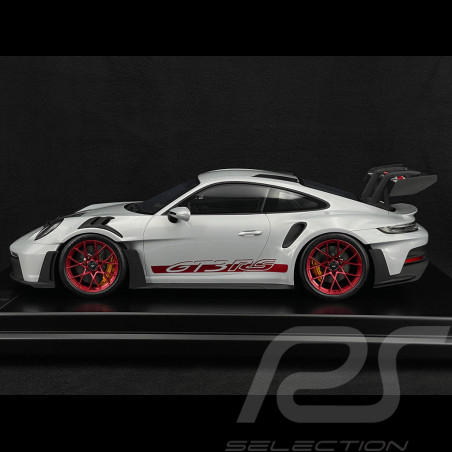 Porsche 911 GT3 RS Type 992 2023 Ice Grey Metallic / Pyro Red Stripes 1/12 Spark WAP0231550P001