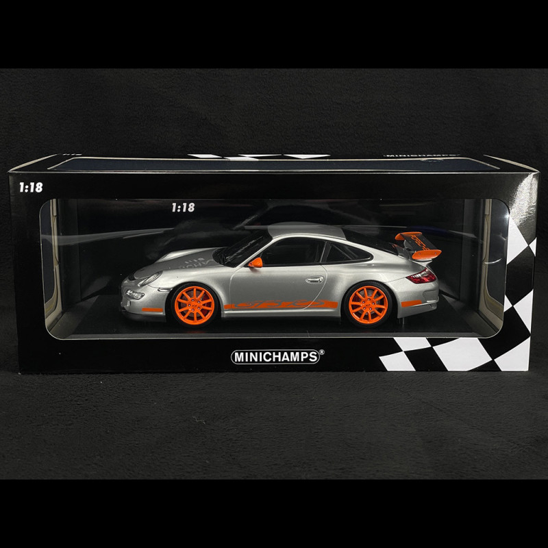 Minichamps 1:18 Porsche 911 (997) GT3 RS Año de construcción 2007 negro / naranja llantas