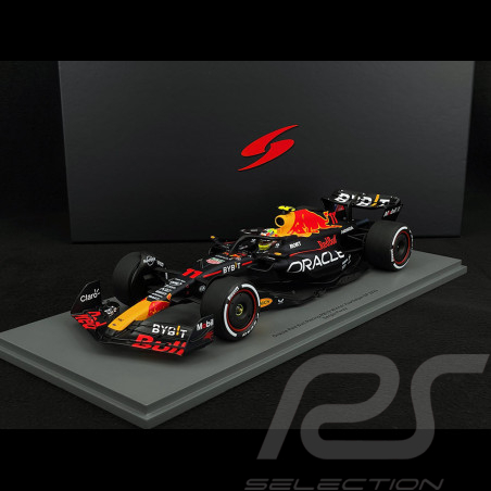 Sergio Perez Red Bull RB19 n° 11 Vainqueur GP Azerbaijan 2023 F1 1/18 Spark 18S897
