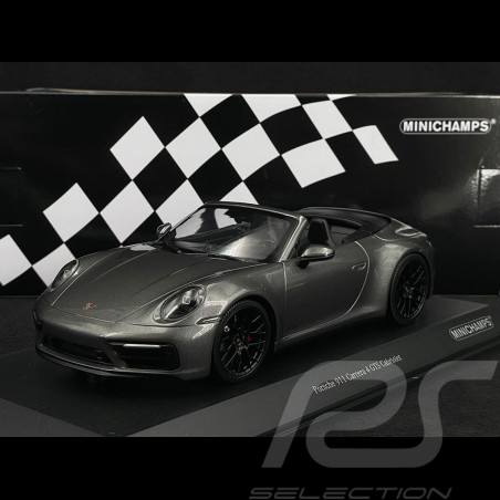Porsche 911 Carrera 4 GTS...