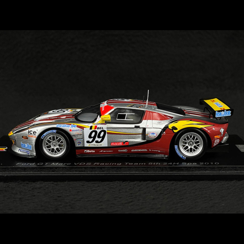 IXOMODELS - FORD GT #69 2019 and FORD GT40 #1 1966 at the 24h of Le