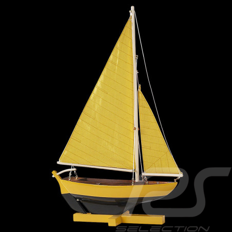 Boat - Sailing dinghie Yellow  Sail 26 cm Wood