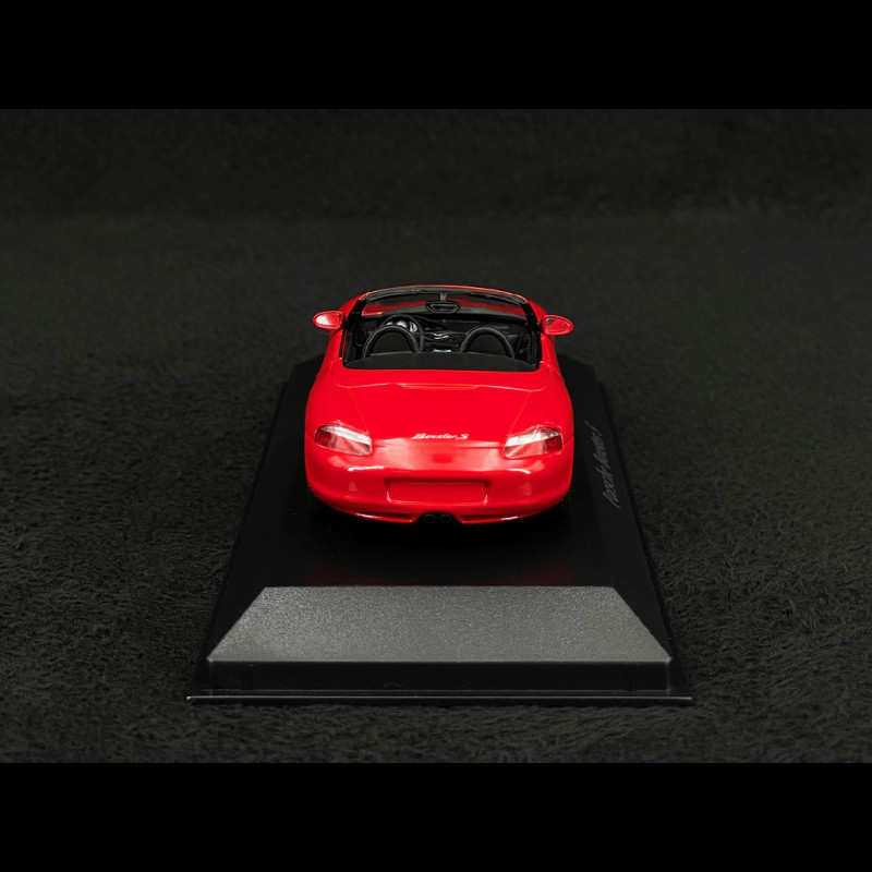 Porsche Boxster Type 986 2002 Rouge Orient 1/43 Minichamps 940062070