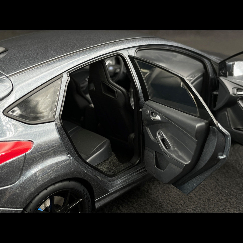 2016 Ford Focus RS Stealth Grigio Metallico 1:18 Modello Auto by AUTOart 72954