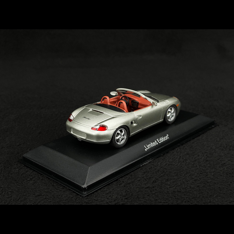 Porsche Boxster 986 1999 silver grey 1/43 Schuco WAP020019