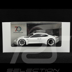 Porsche Mission E 2016 White 1/43 Spark MAP02000218