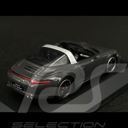 Porsche 991 Targa 4 S " Frankreich ausgabe " 2015 grau 1/43 Spark WAX02020010