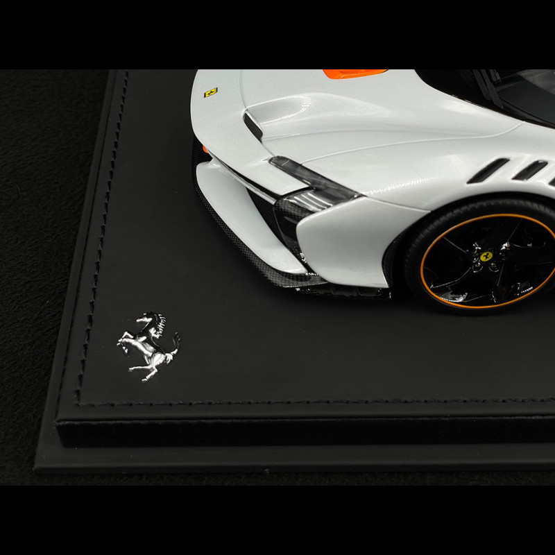 マテルエリート1/18フェラーリFF ホワイト Ferrari SF90 XX Stradale 2024 Arctic White 1/18 BBR Models P18237A