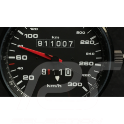 Montre automatique compteur de vitesse Porsche 911 300 km/h  boitier noir / fond noir / chiffres blancs