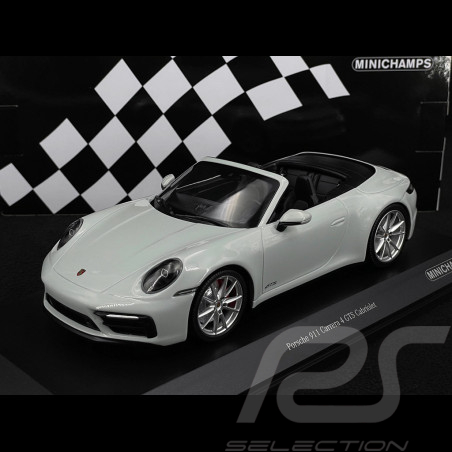 Porsche 911 Carrera 4 GTS...