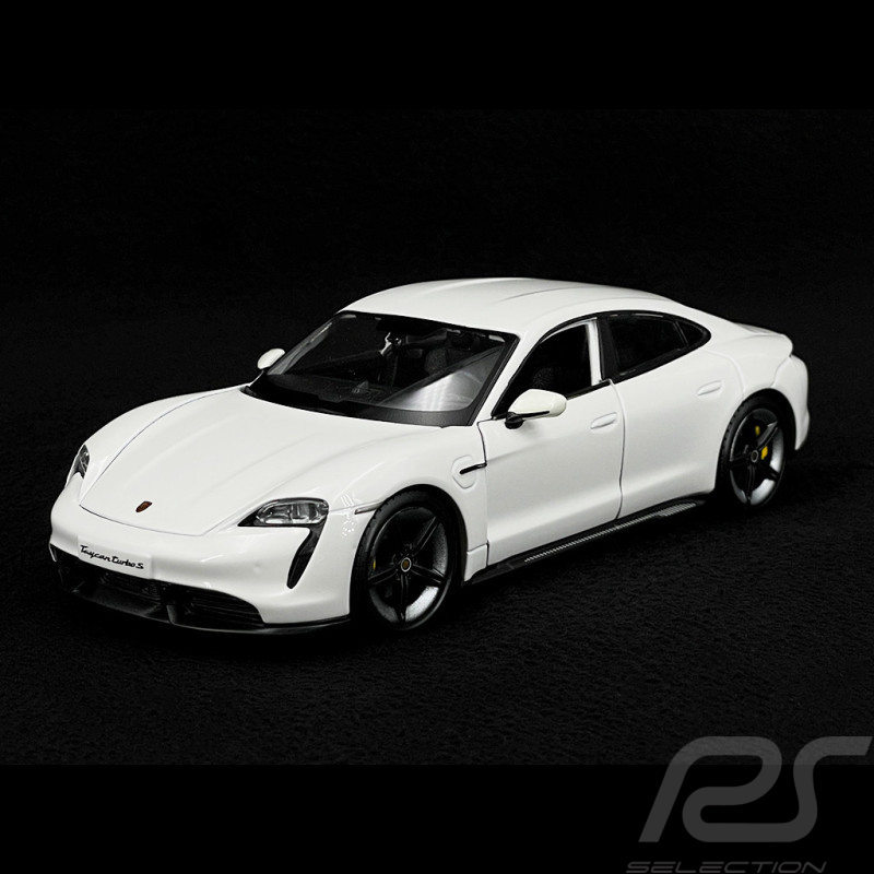 Porsche Taycan Turbo S 2019 blanc Carrara 1/24 Bburago 21098W