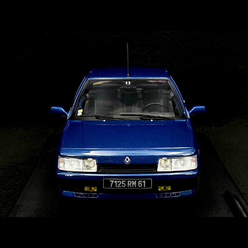 Renault 21 Turbo MK1 1988 Night Blue 1/18 Solido S1807706