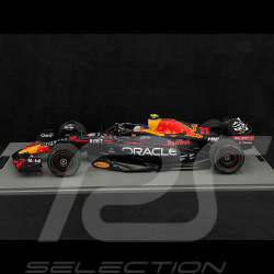 Sergio Perez Red Bull Racing RB18 n° 11 Winner GP Singapore 2022 F1 1/12 Spark 12S033