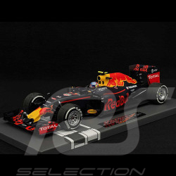 Max Verstappen Red Bull Racing RB12 n° 33 Vainqueur GP Espagne 2016 F1 1/18 Minichamps 117160333